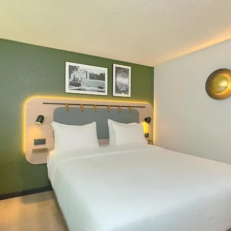 Hotel Campanile Sur Orge Savigny Sur Orge 3*